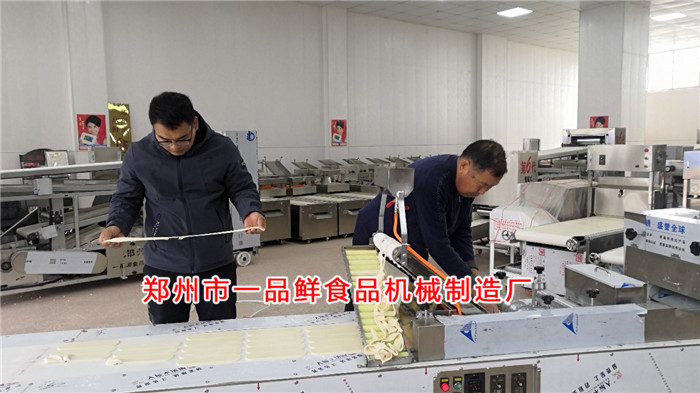 北京客户订购大型烩面机设备(图2)