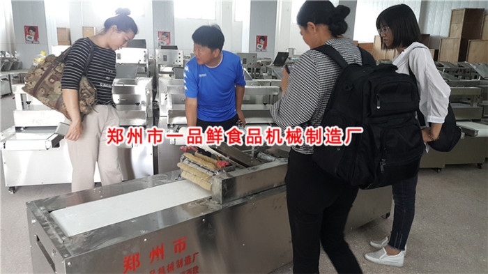 王总讲解设备功能及操作要领